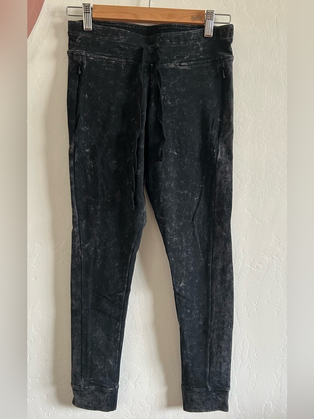 PINK Victoria's Secret Black Mineral-Wash Jeggings